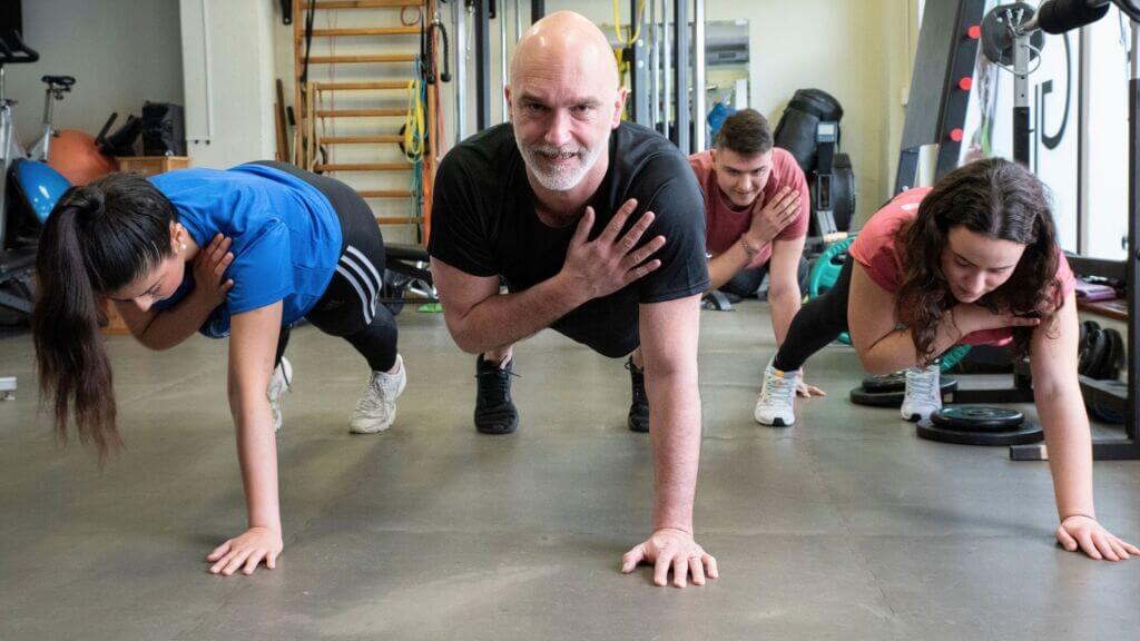 entrenamiento grupal gimnasio juanito eibar